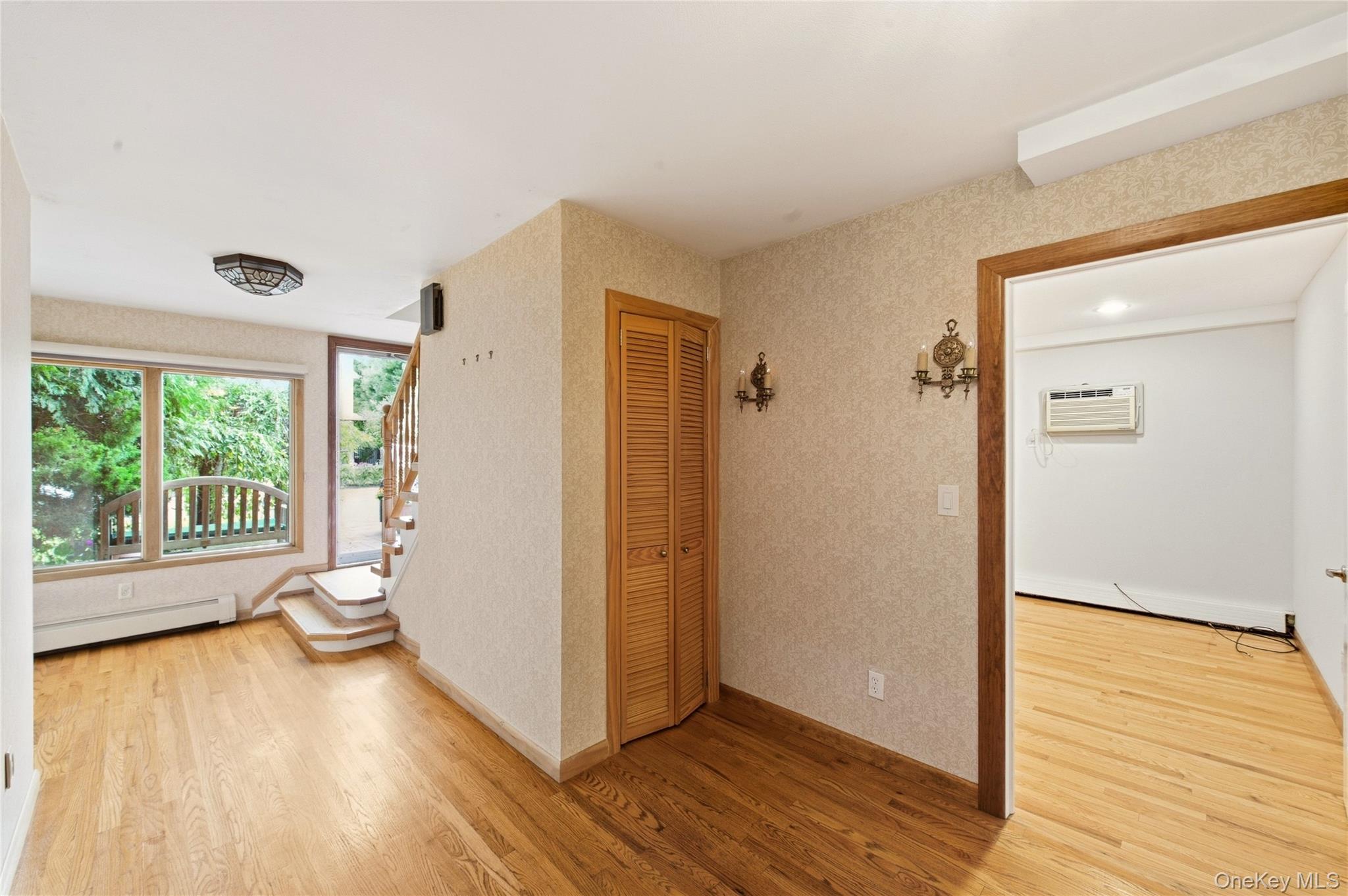 2554 Linden Lane – For Sale photo 4