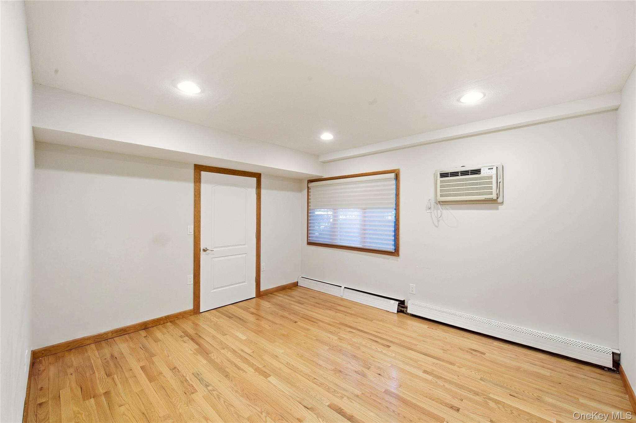 2554 Linden Lane – For Sale photo 6