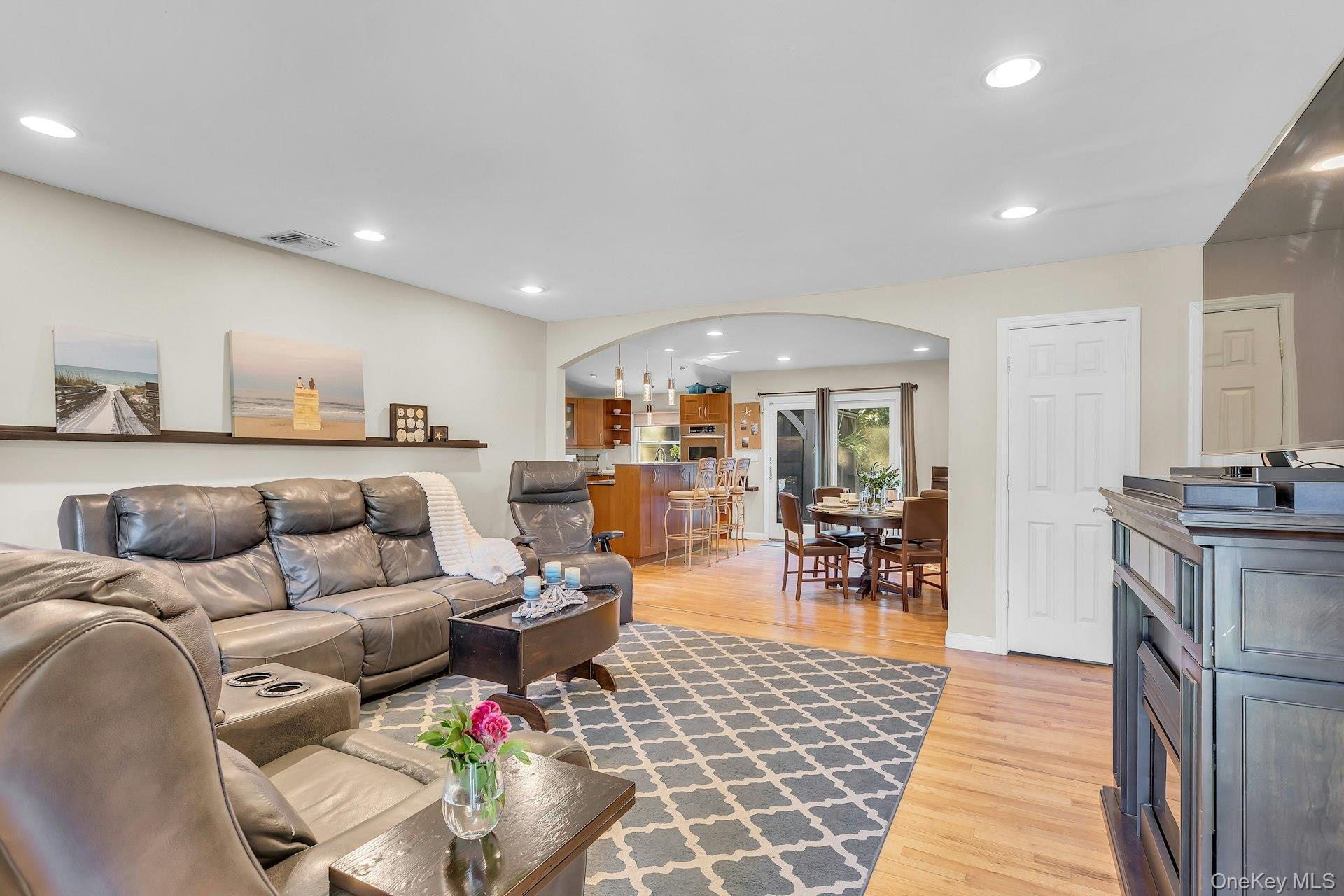 49 Muriel Place – For Sale photo 5