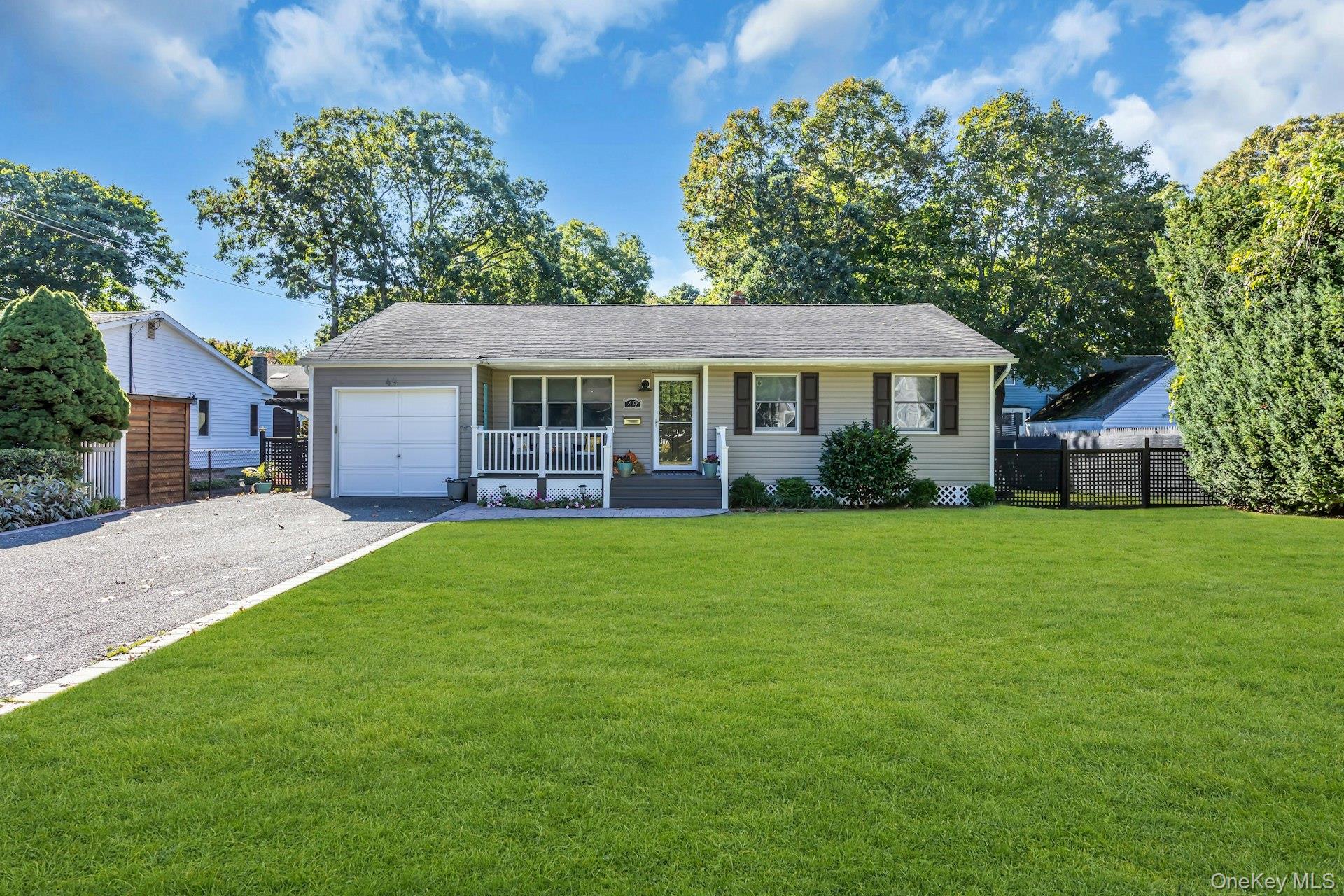 49 Muriel Place – For Sale