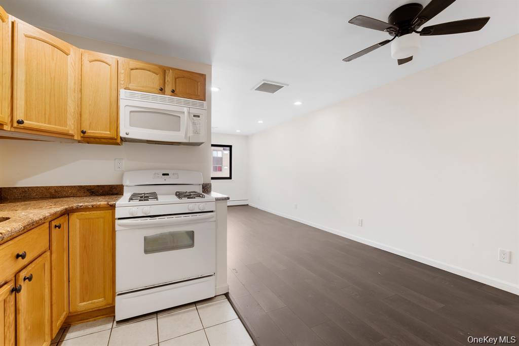 3 Charles Lane, Unit 2B photo 3