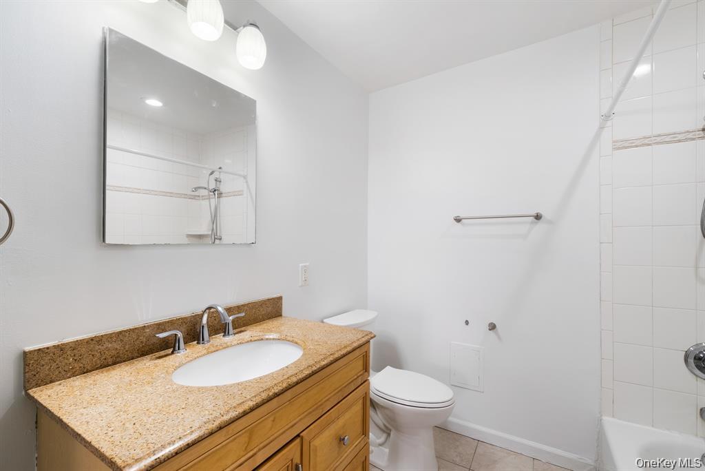 3 Charles Lane, Unit 2B photo 17