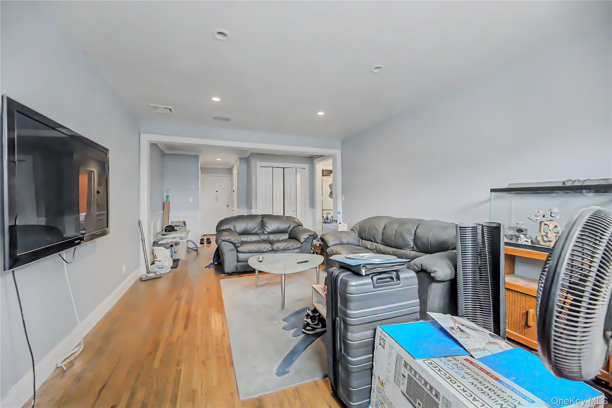 164 Ravine Avenue, Unit 3A photo 5