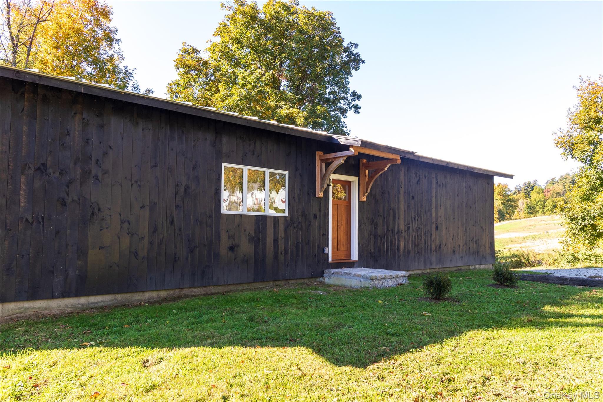 1024 Livingston Road – For Sale photo 2