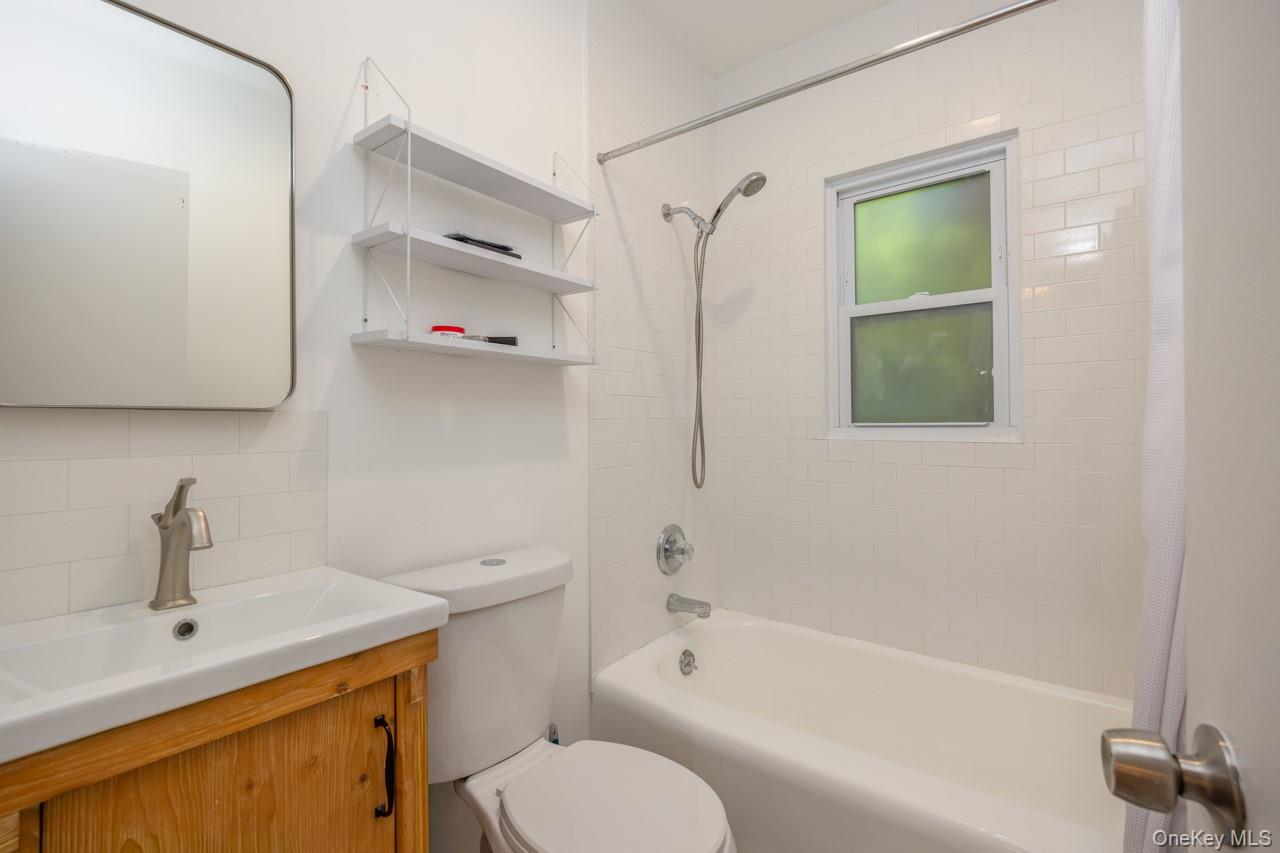 8 Deforest Avenue – For Sale photo 14