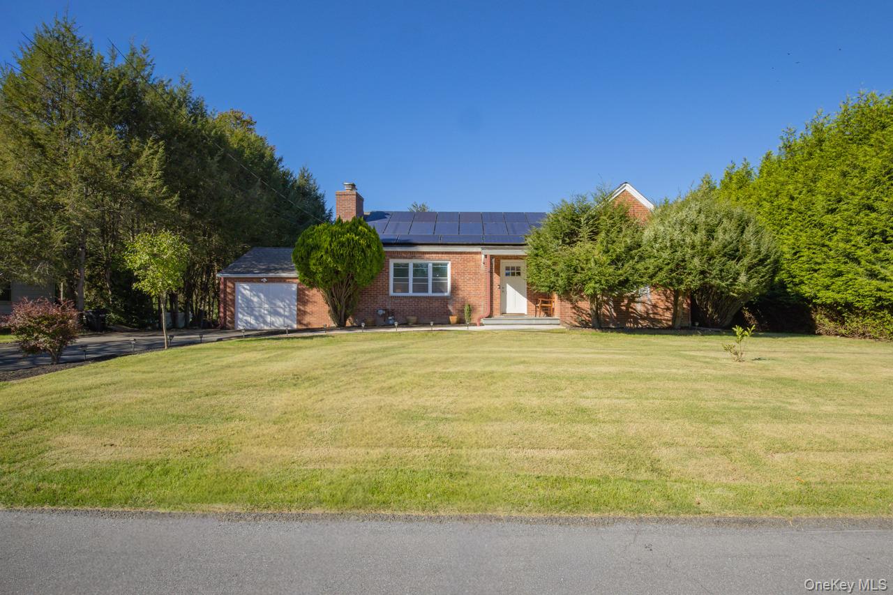 8 Deforest Avenue – For Sale photo 22