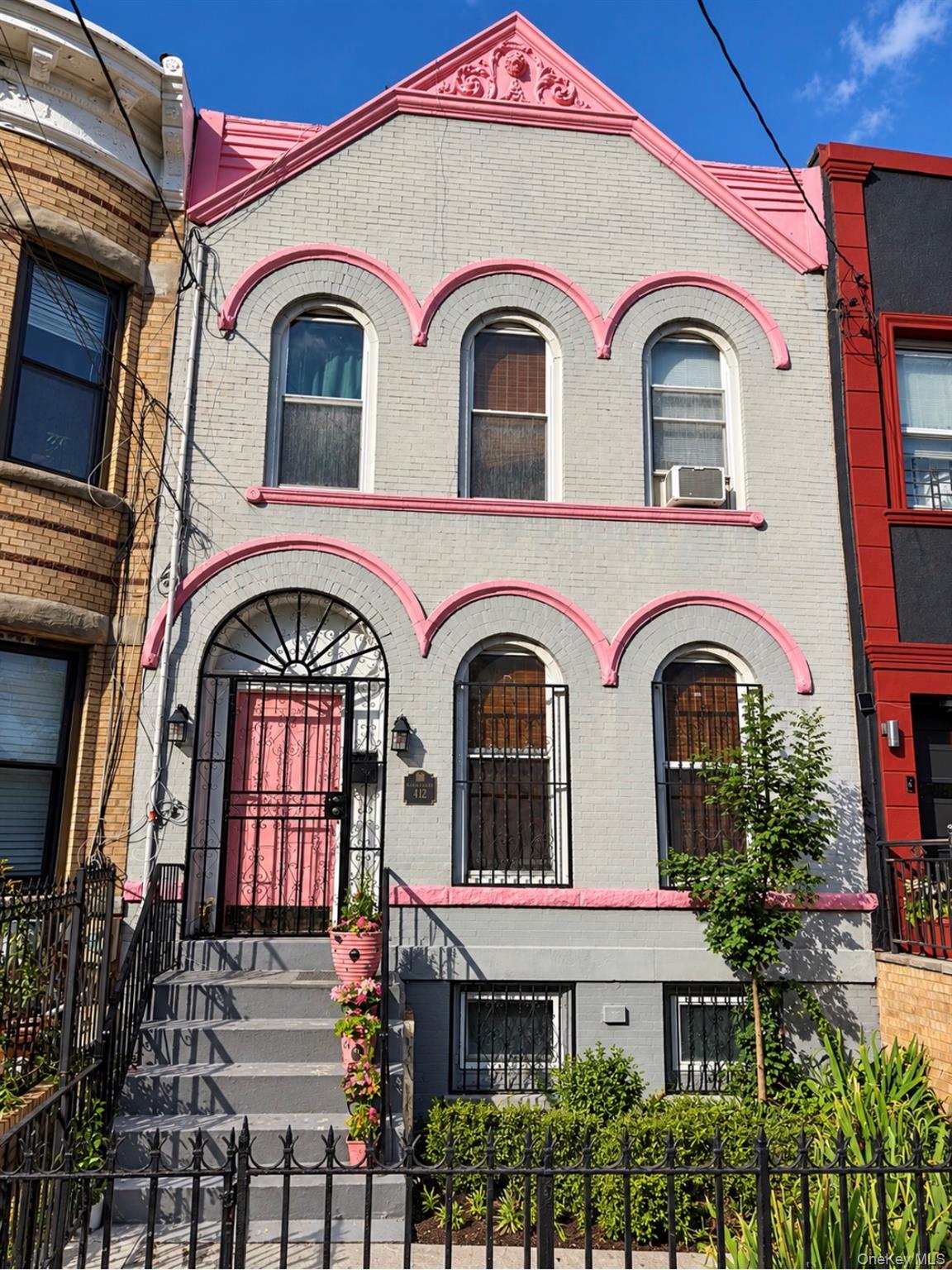 412 Miller Avenue – For Sale