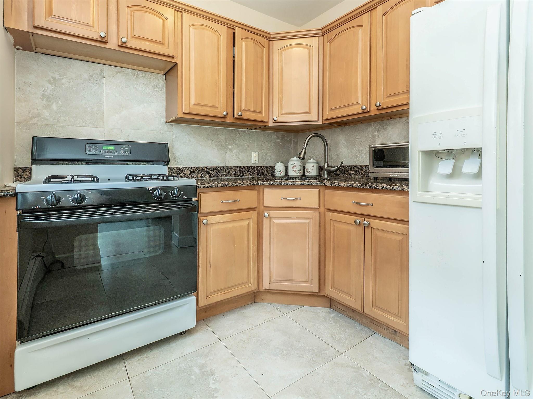 75 Frost Pond Road – For Rent photo 5