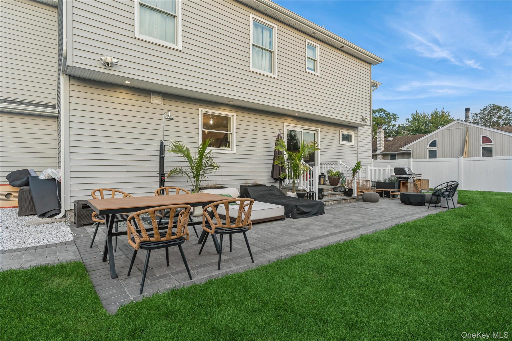1402 Merrick Avenue – For Rent photo 34