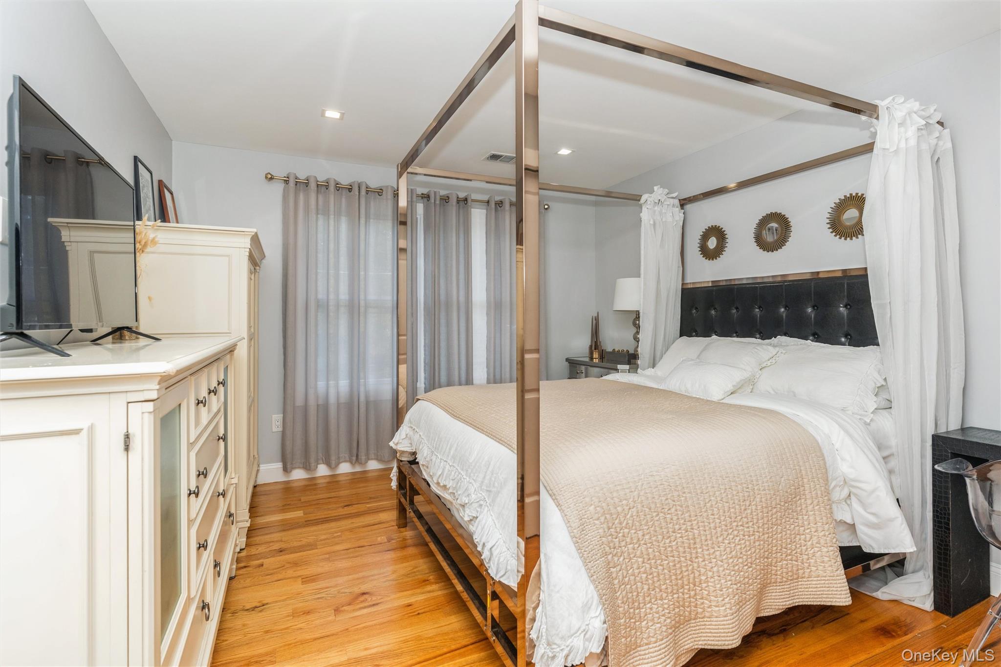 1402 Merrick Avenue – For Rent photo 21