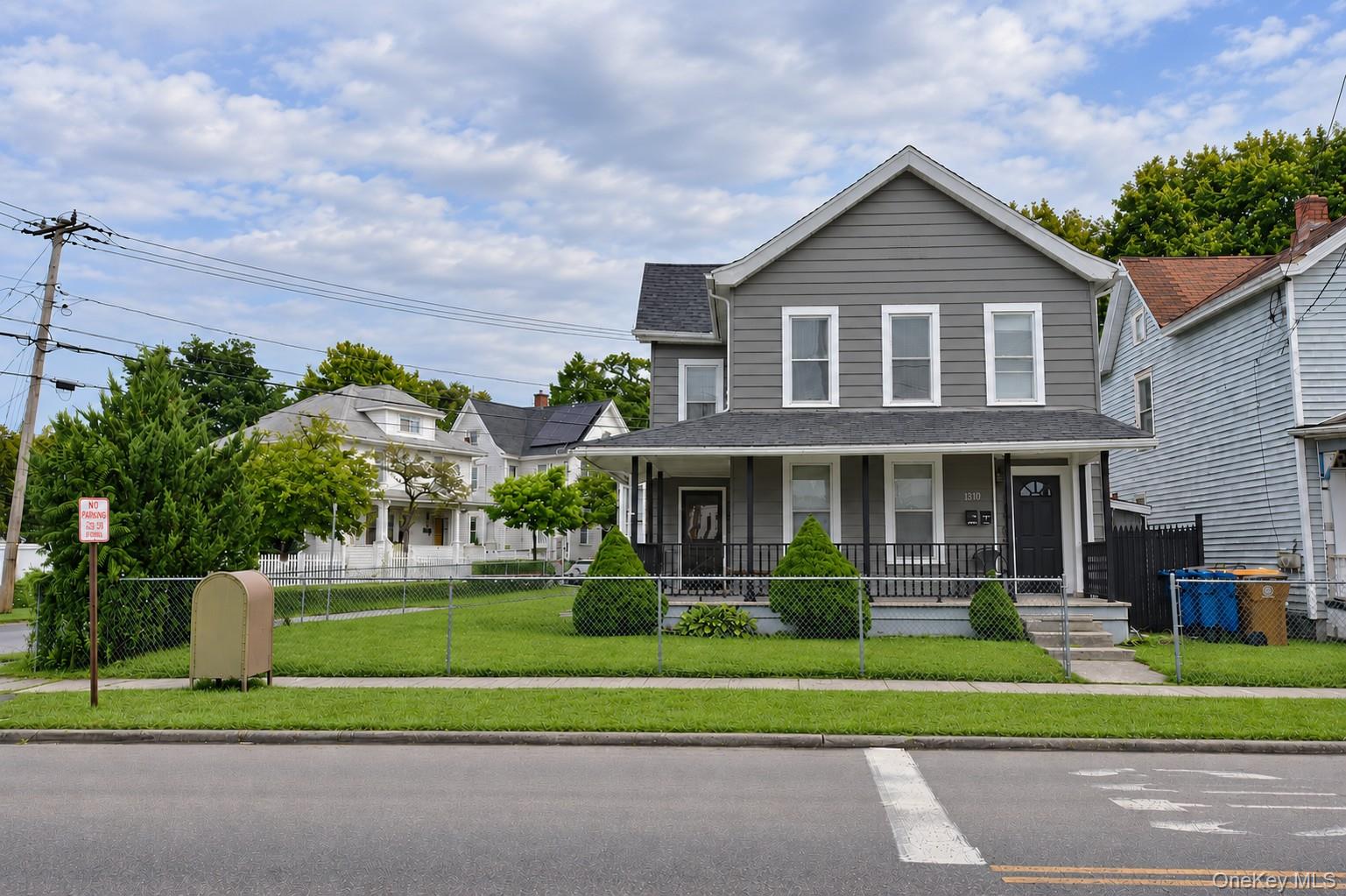 180 Foxhall Avenue – For Sale