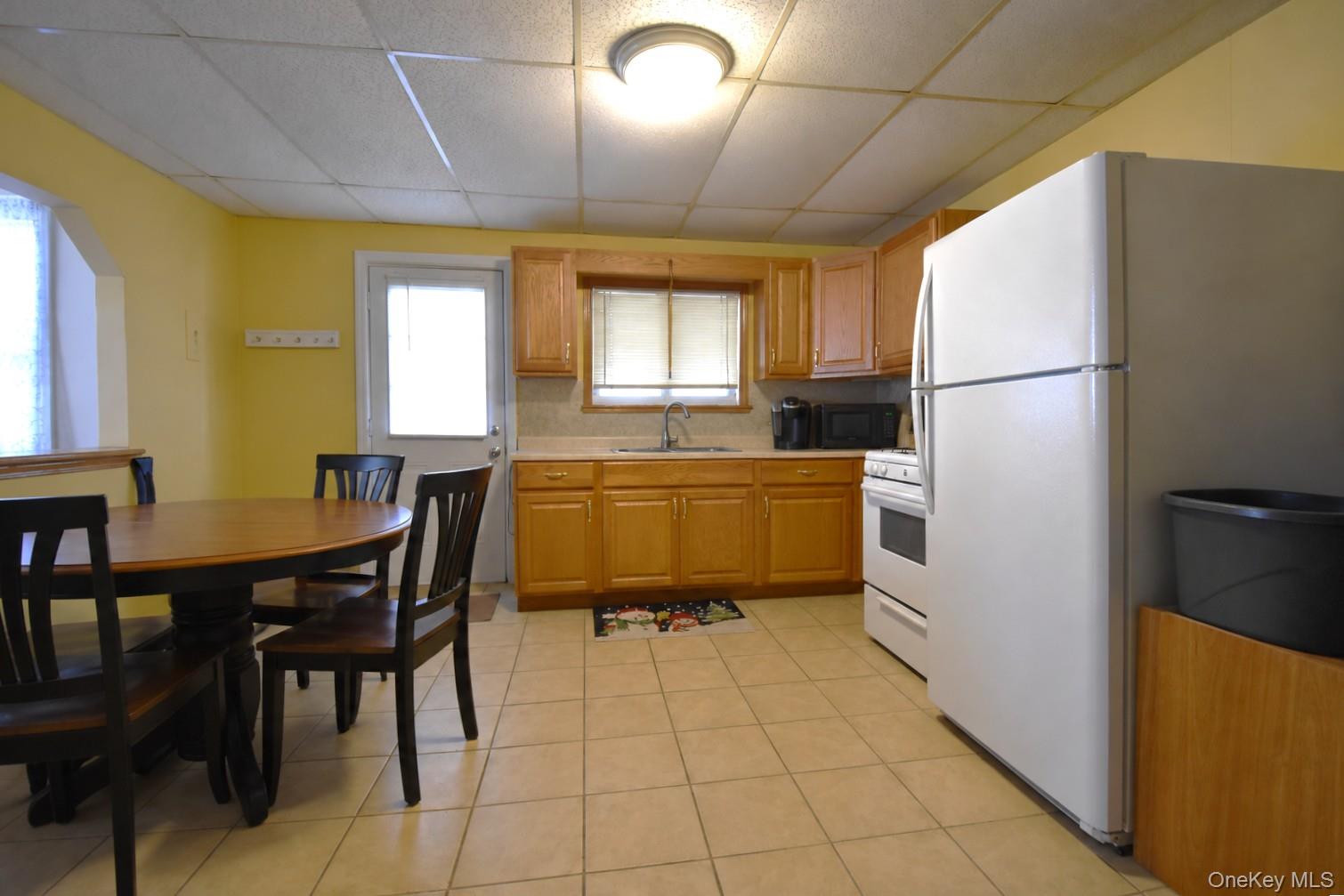 180 Foxhall Avenue – For Sale photo 4