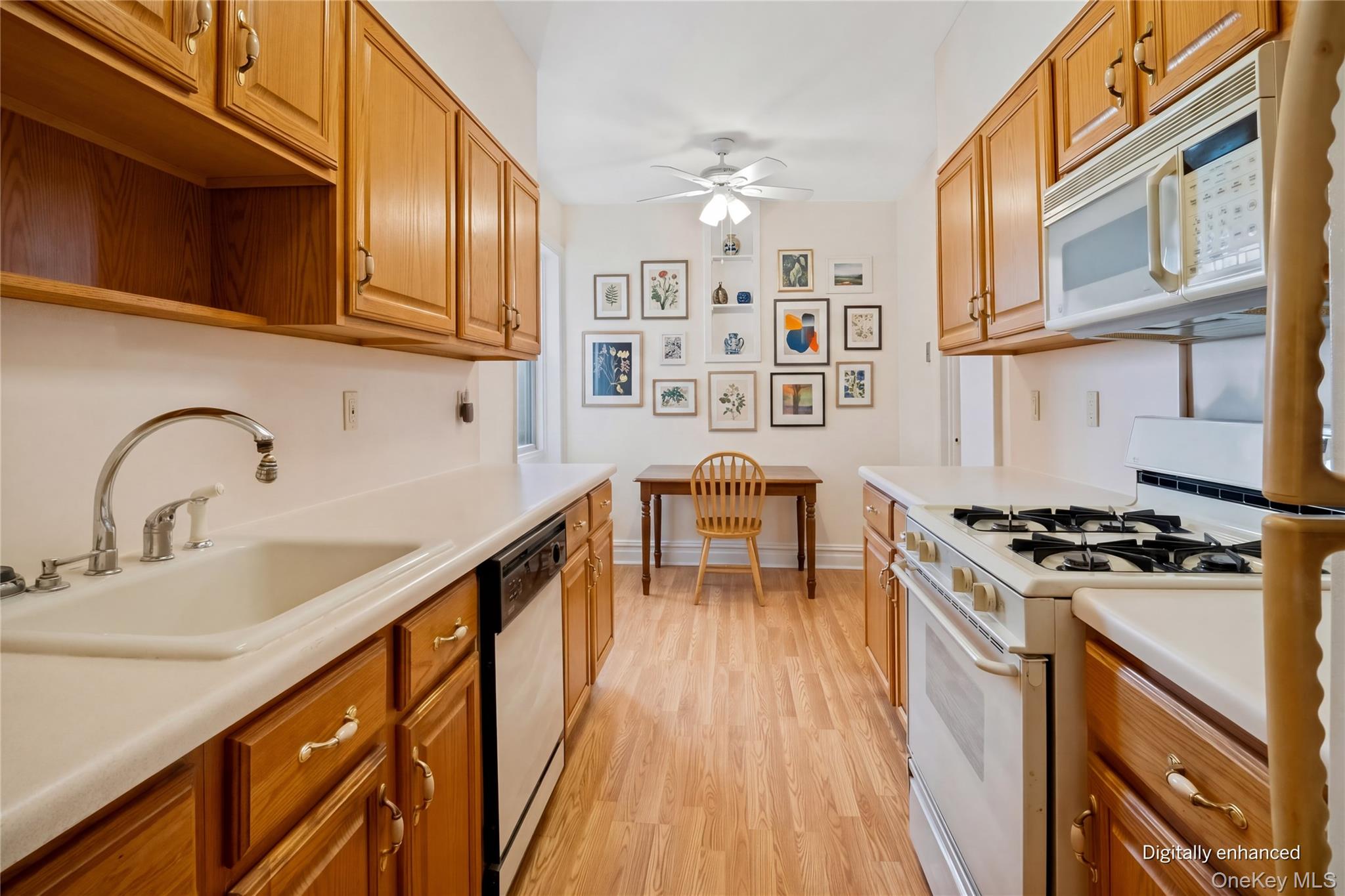 19 S Broadway, Unit 5 D photo 5