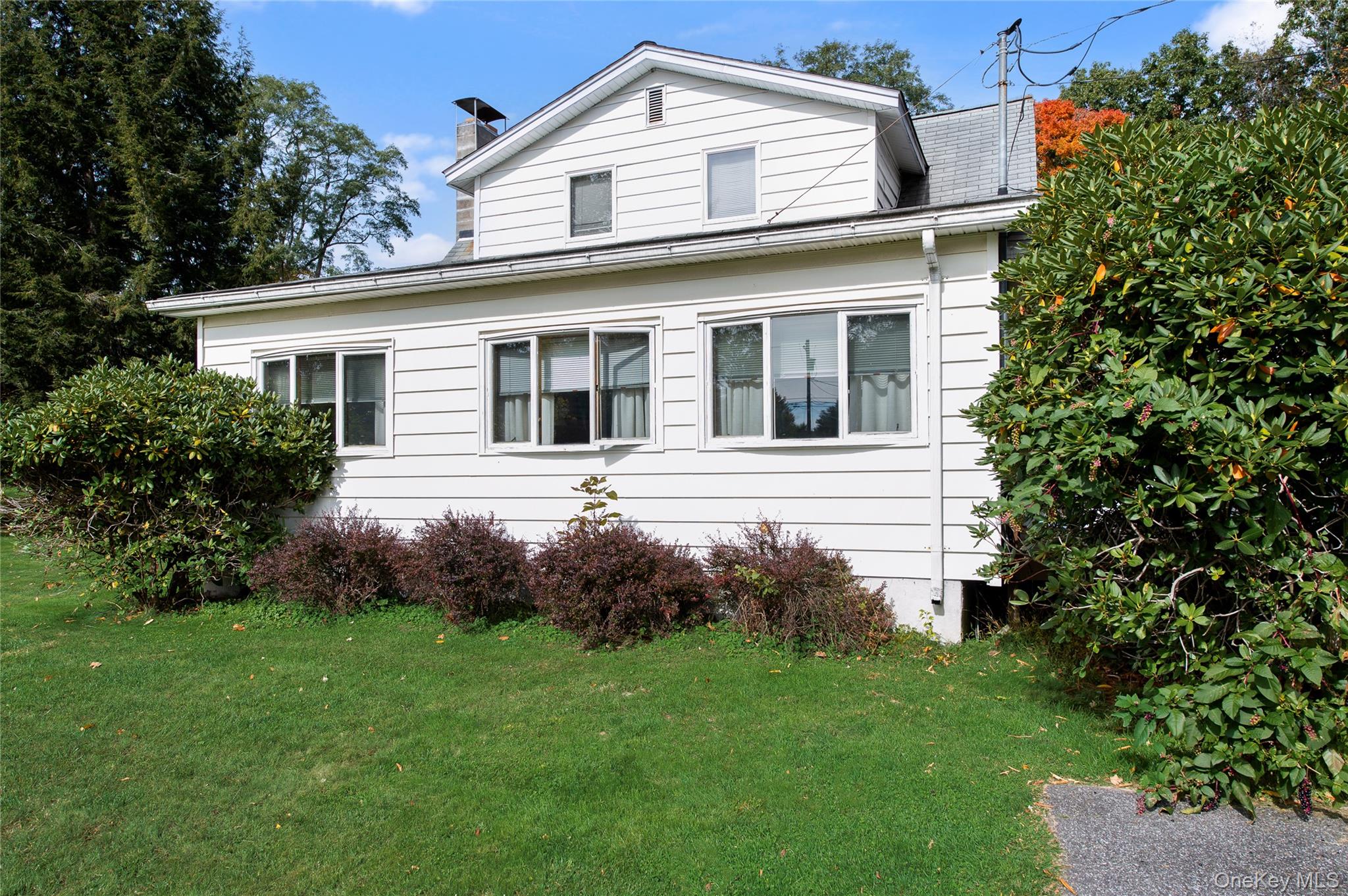 795 Burlingham Road – For Sale photo 3
