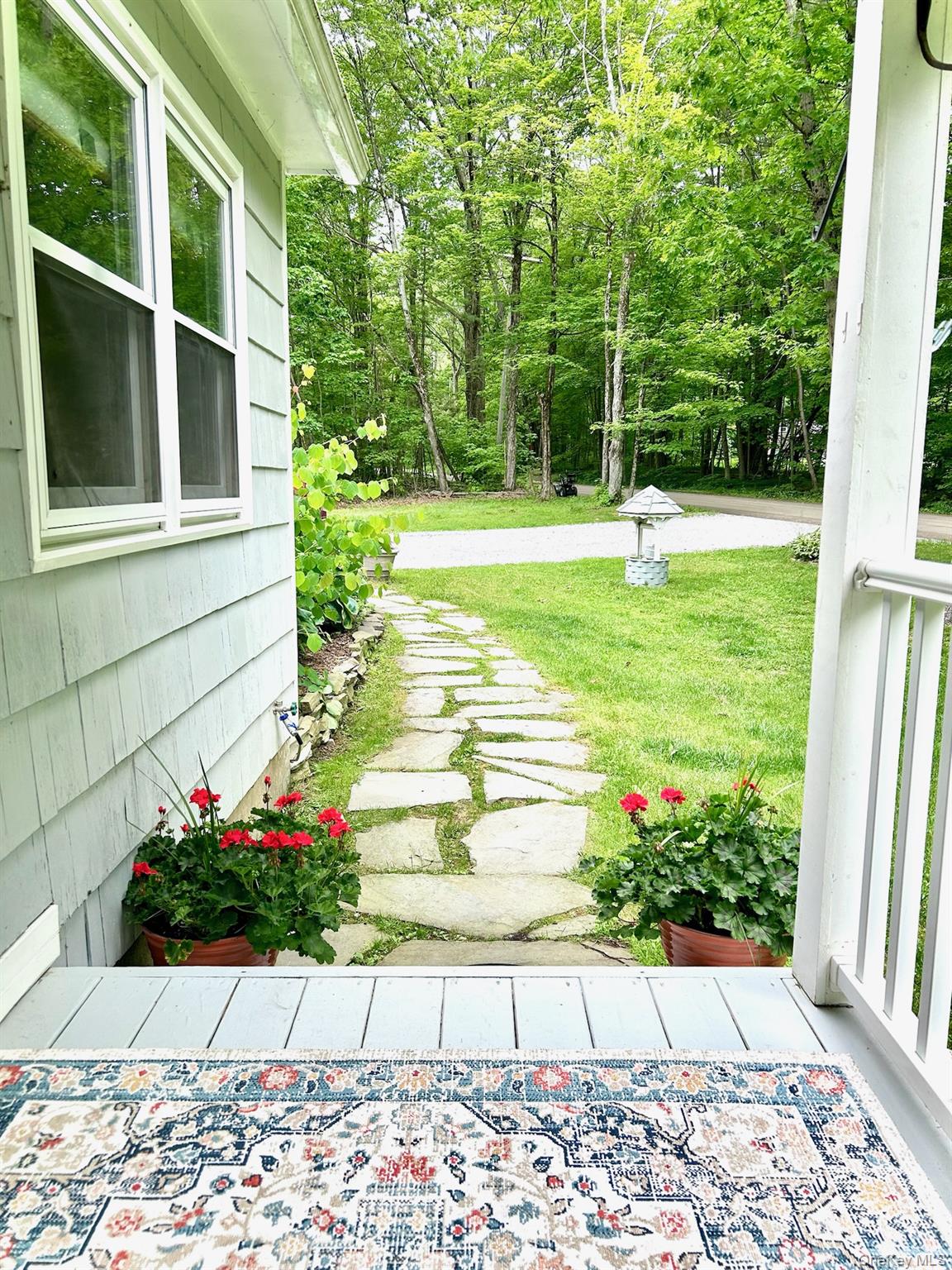 230 Middle Road – For Sale photo 5