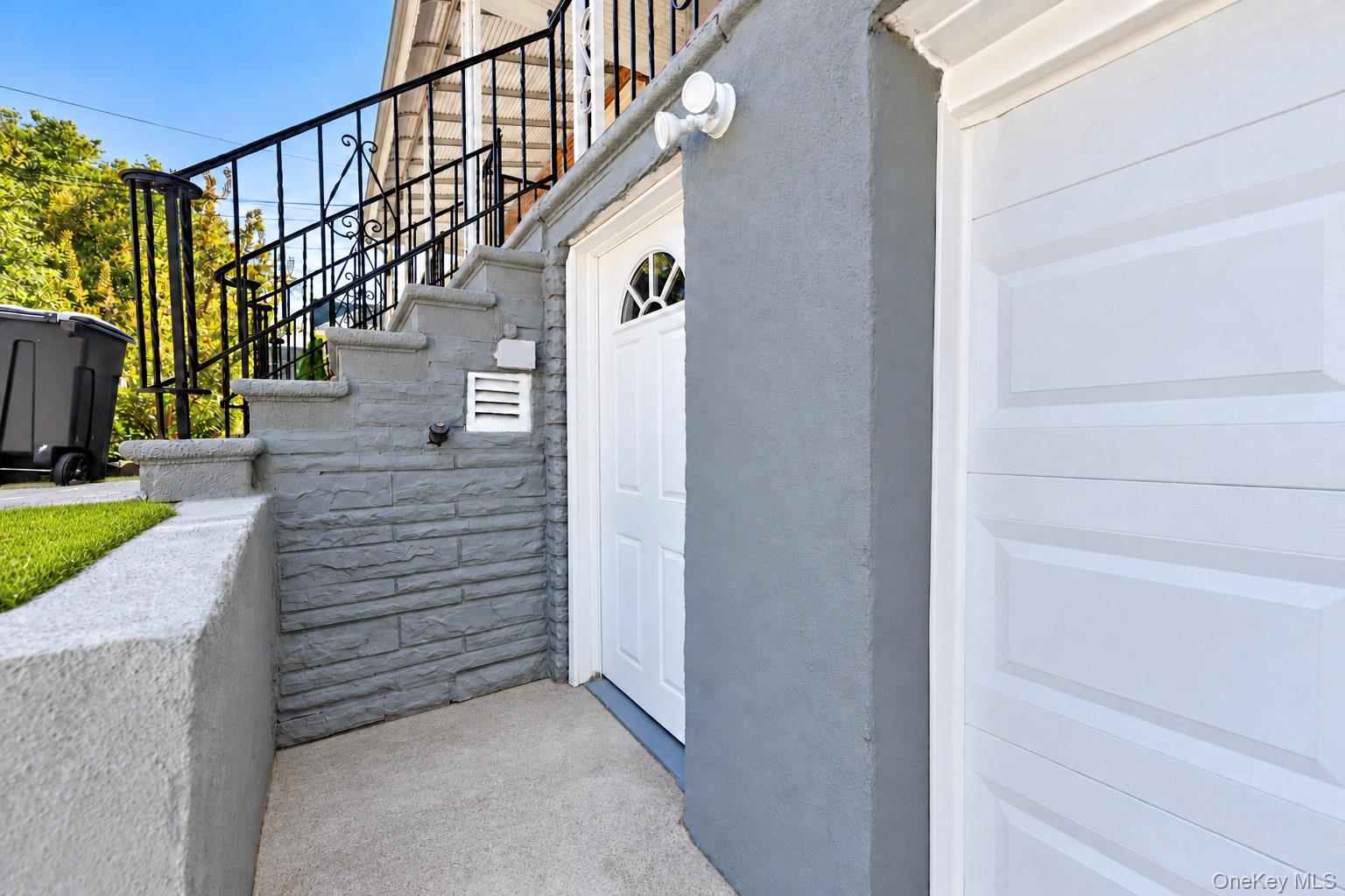 2427 Morgan Avenue – For Sale photo 3