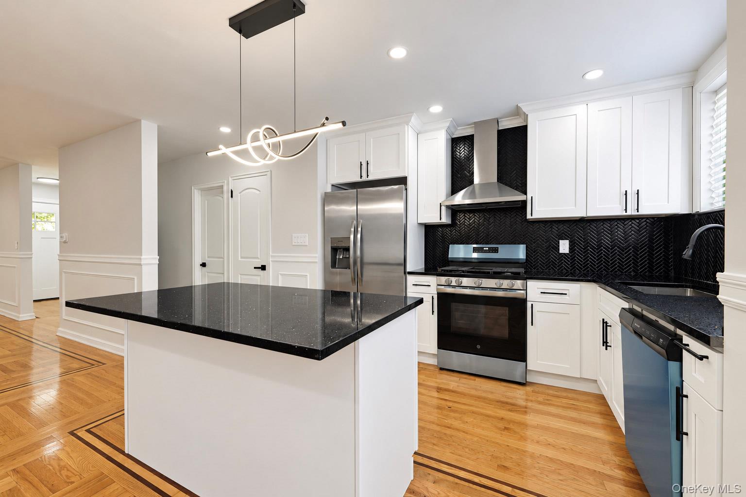2427 Morgan Avenue – For Sale photo 9