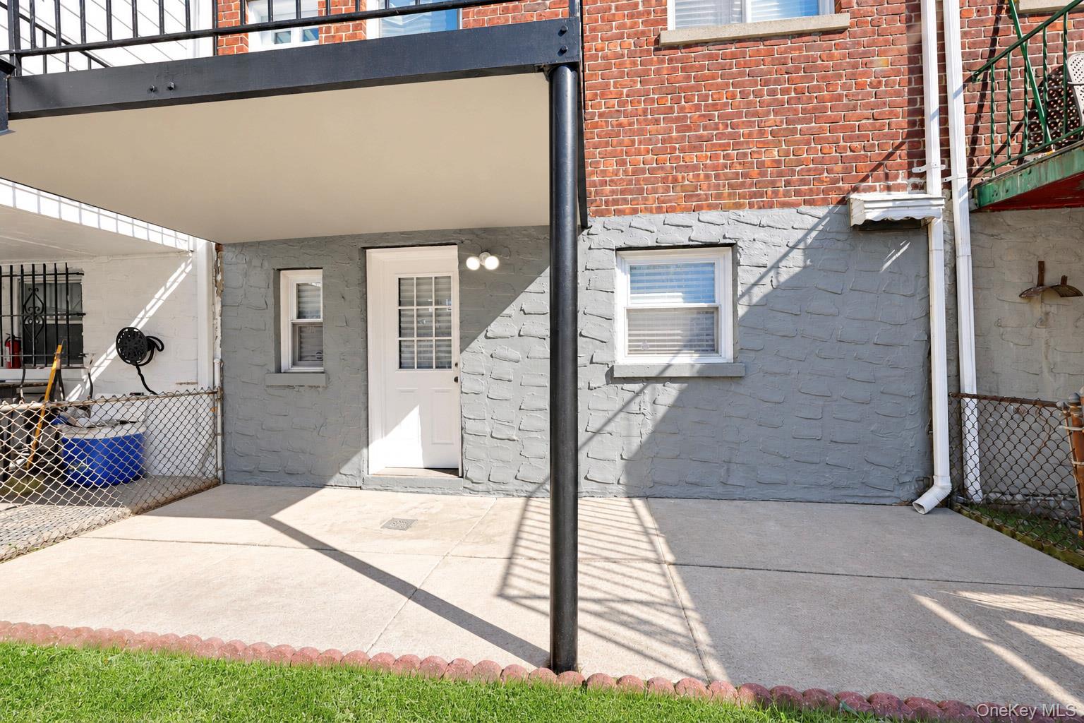 2427 Morgan Avenue – For Sale photo 21
