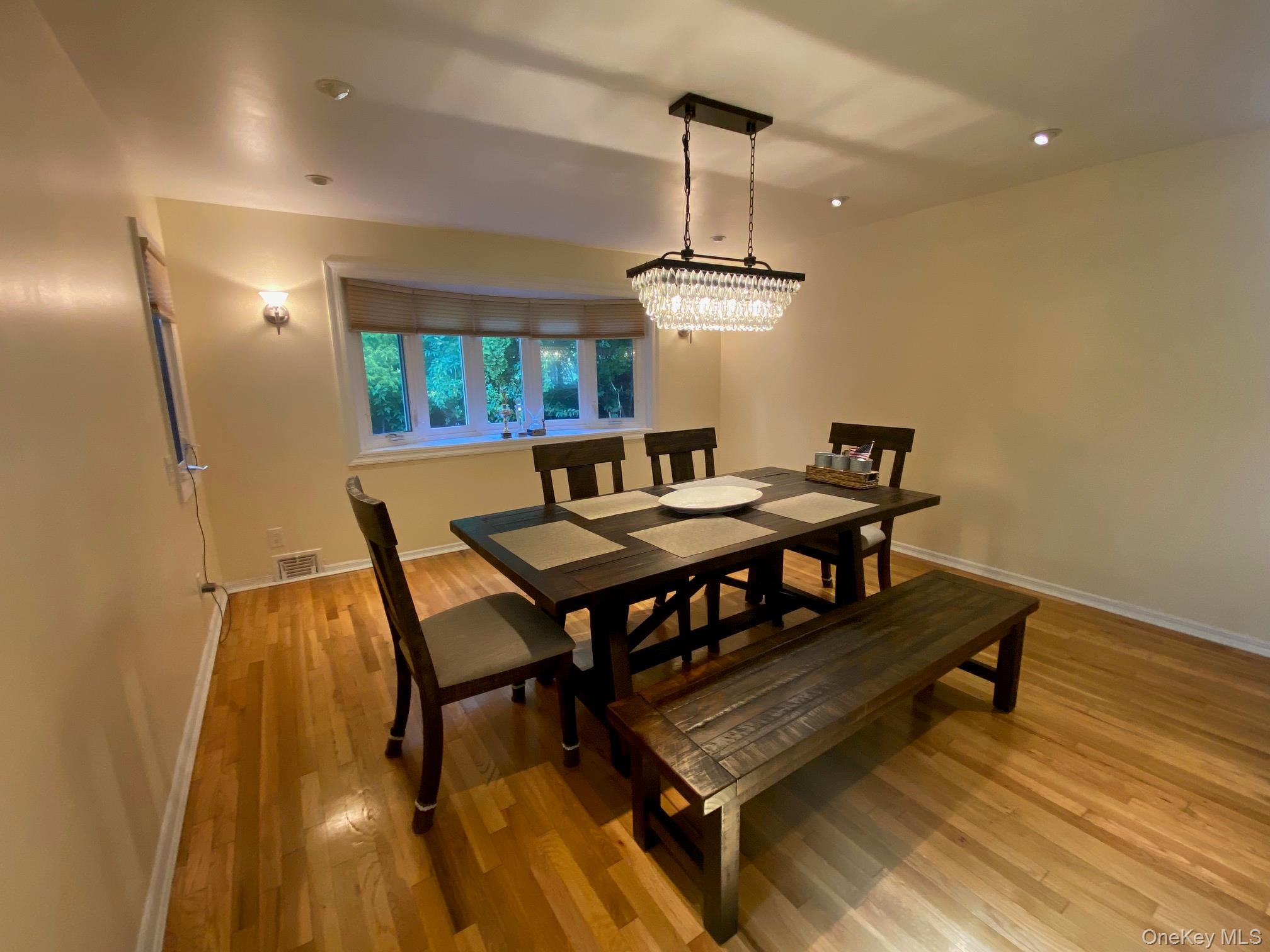 12 Russell Woods Road – For Sale photo 7