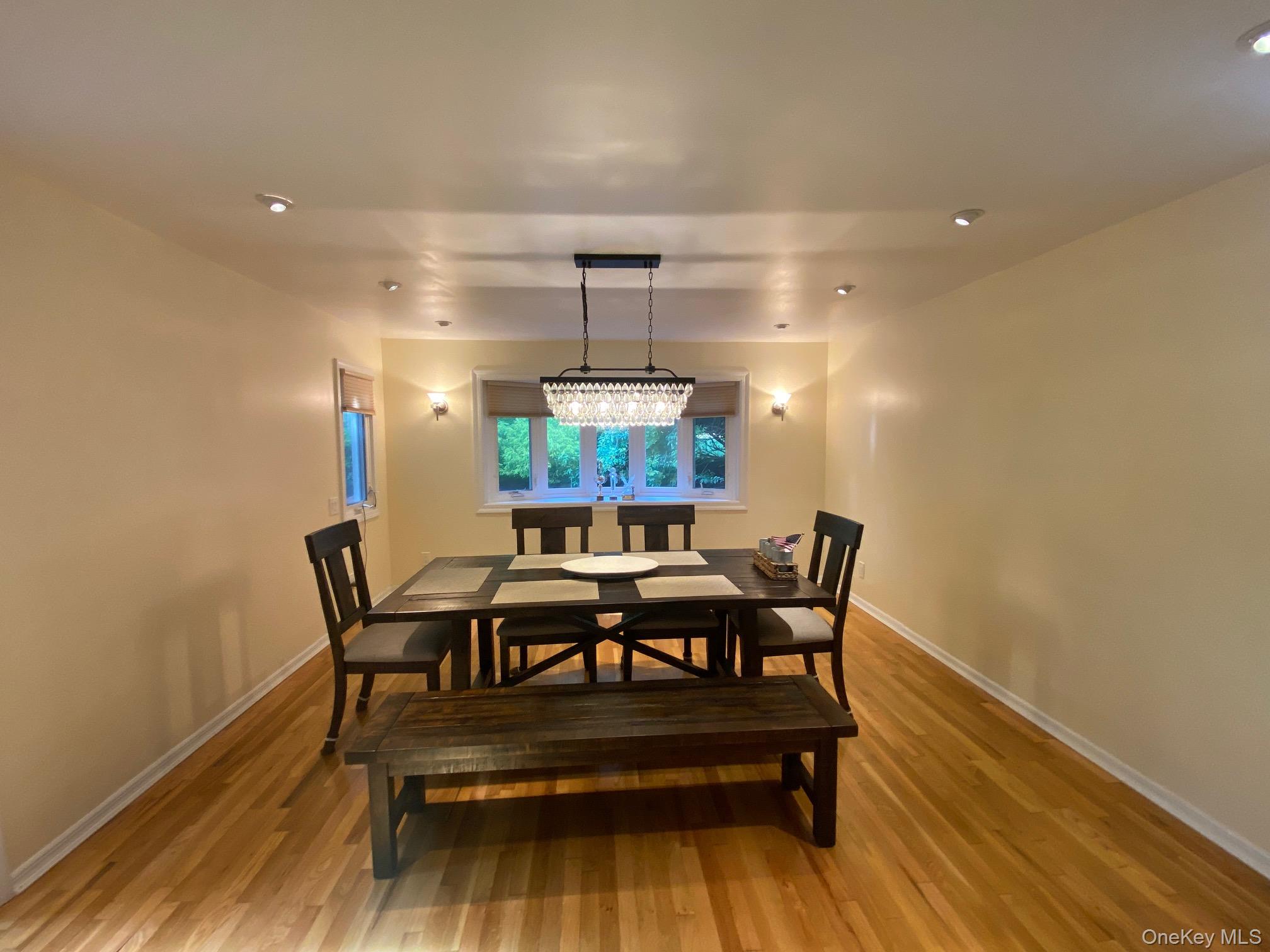 12 Russell Woods Road – For Sale photo 6