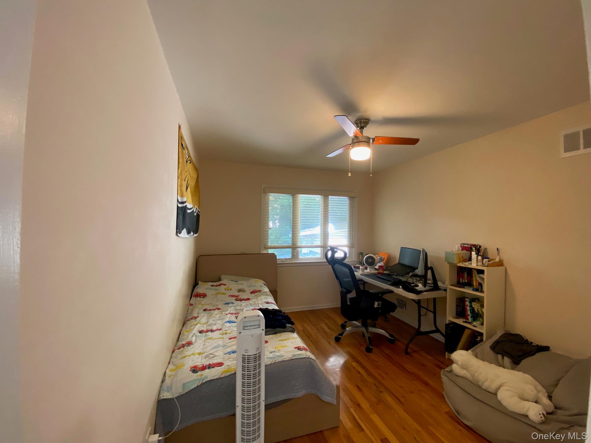 12 Russell Woods Road – For Sale photo 17