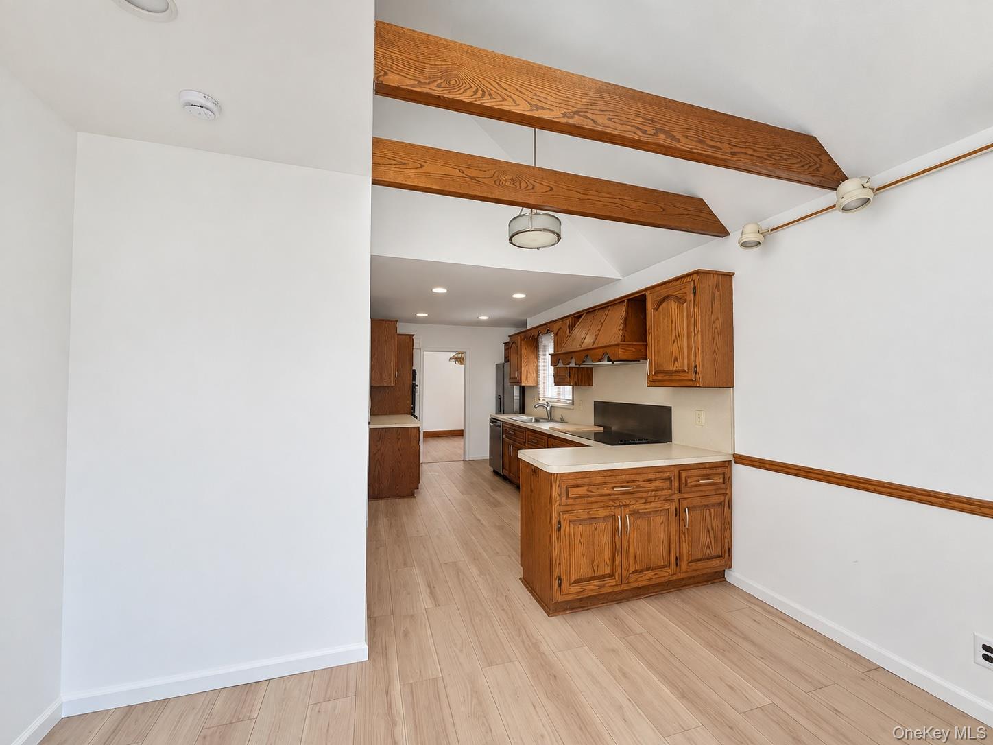 72 Primrose Avenue – For Rent photo 11
