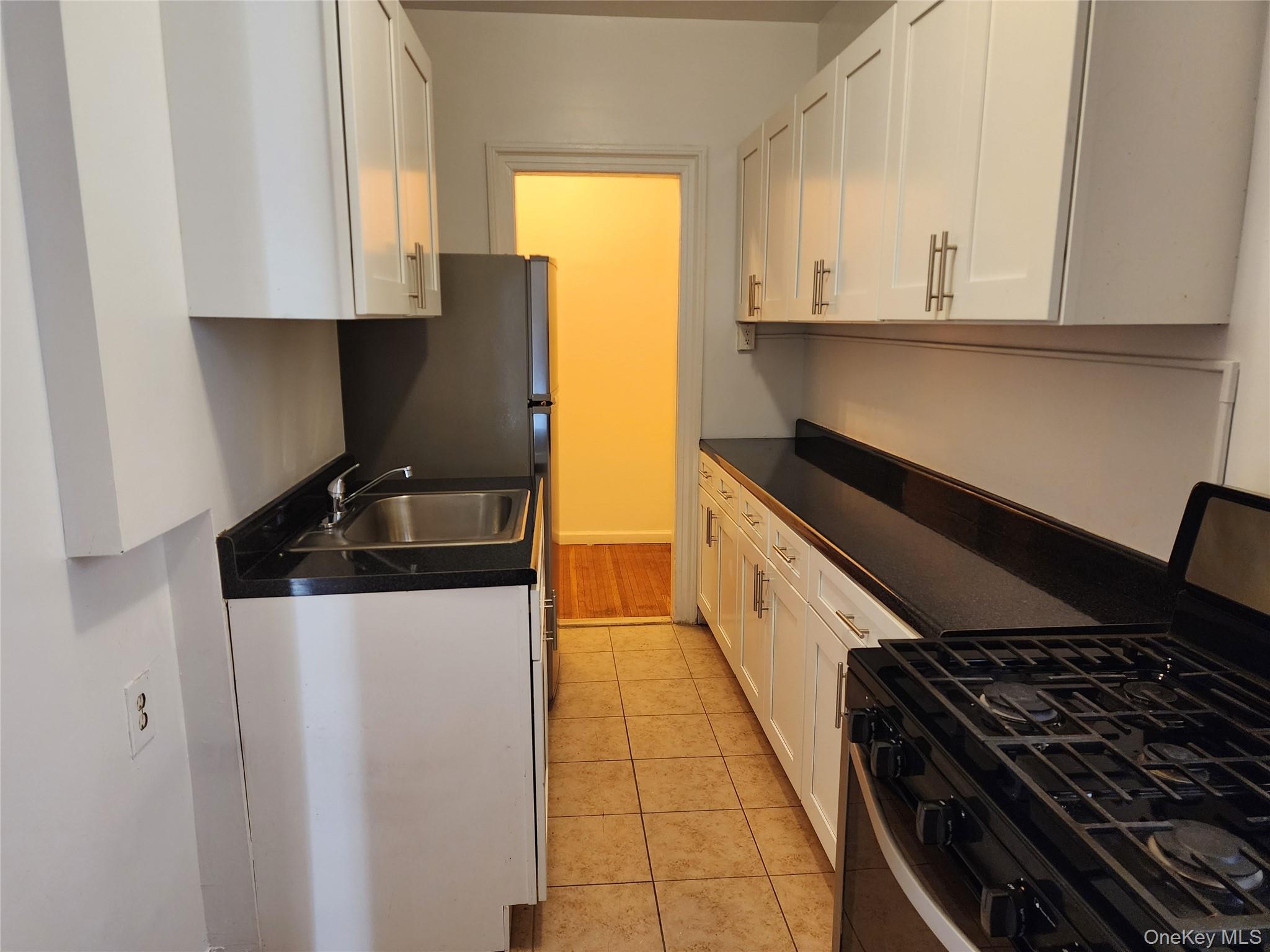 77-20 Austin Street, Unit 1G photo 4