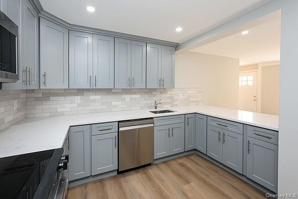 40 The Place – For Rent photo 16