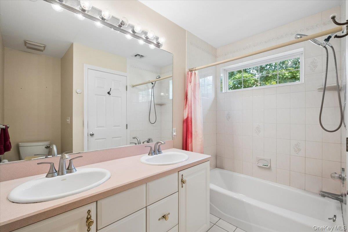 9 Bridle Way – For Sale photo 25