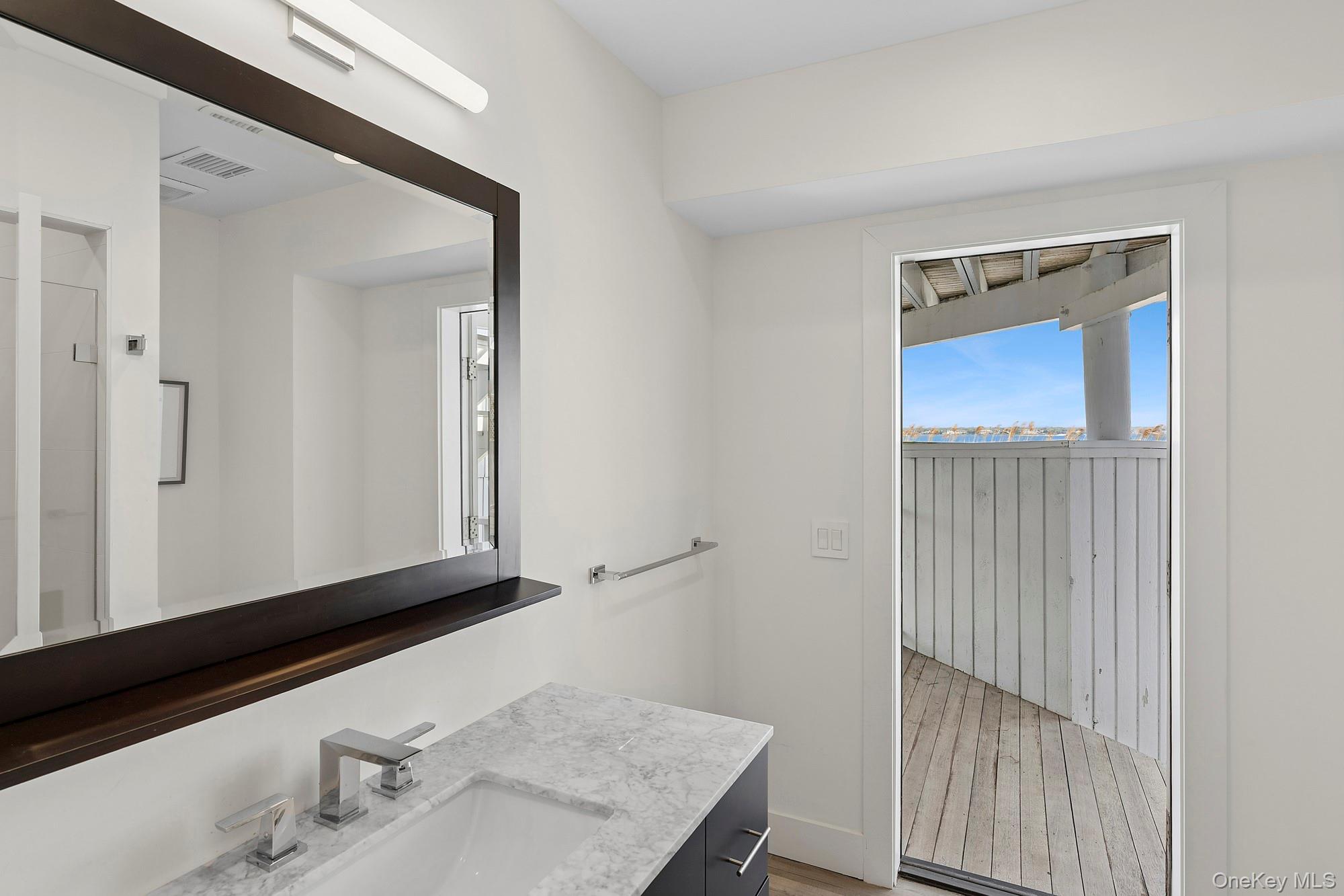 588 Dune Road – For Rent photo 12