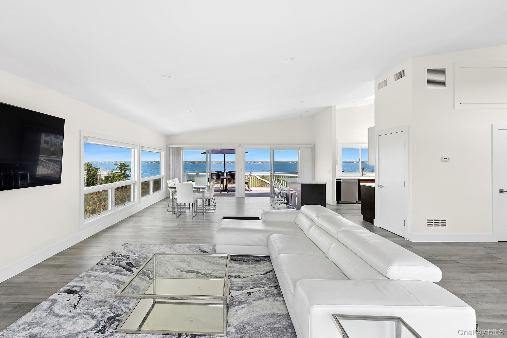 588 Dune Road – For Rent photo 3