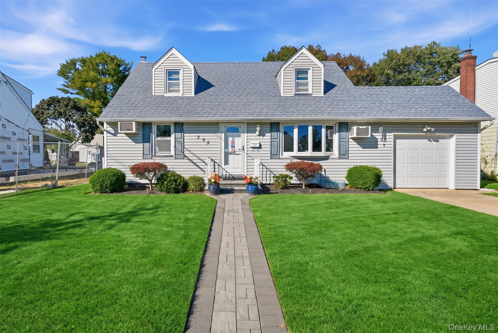 305 W Nicholai Street – For Sale