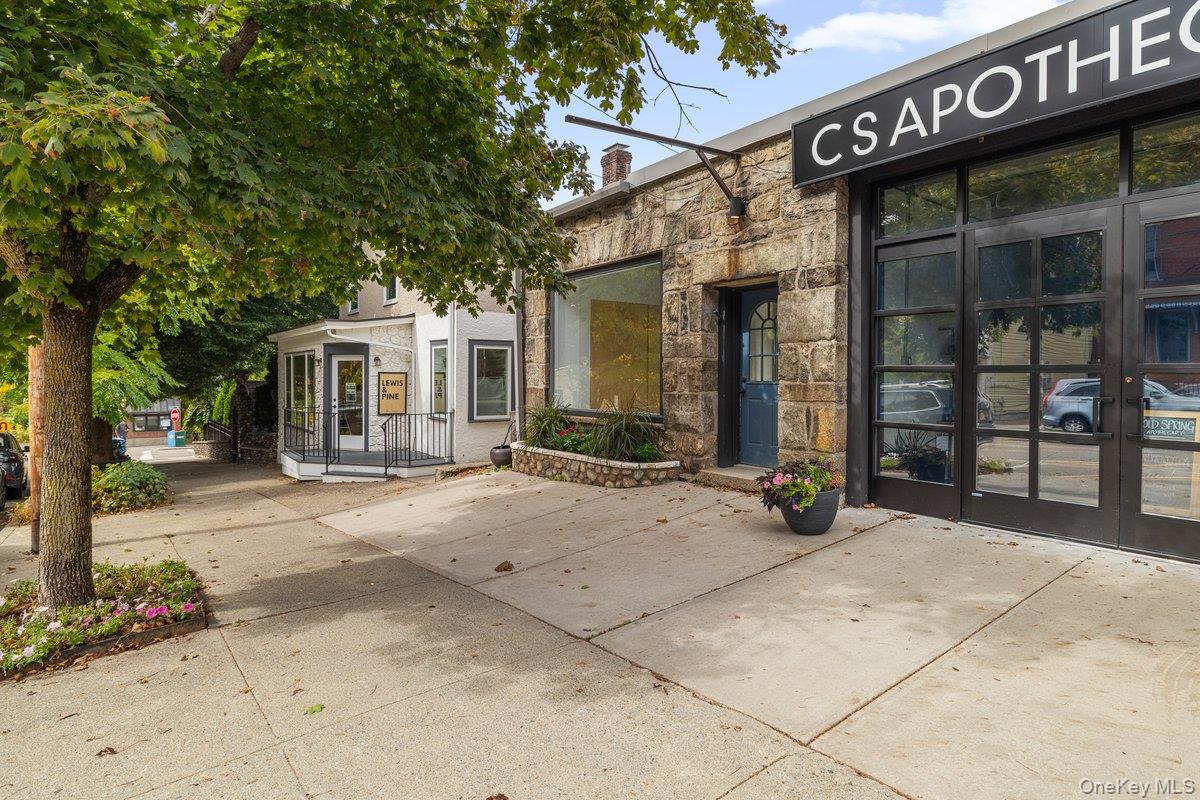 40 Main Street – For Rent photo 2