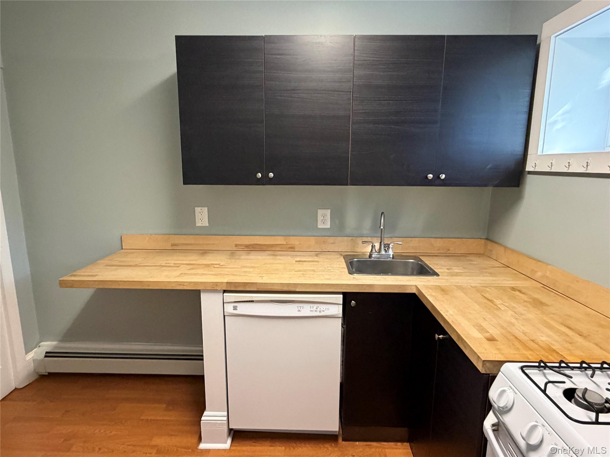 19 Wheeler Avenue – For Rent photo 2