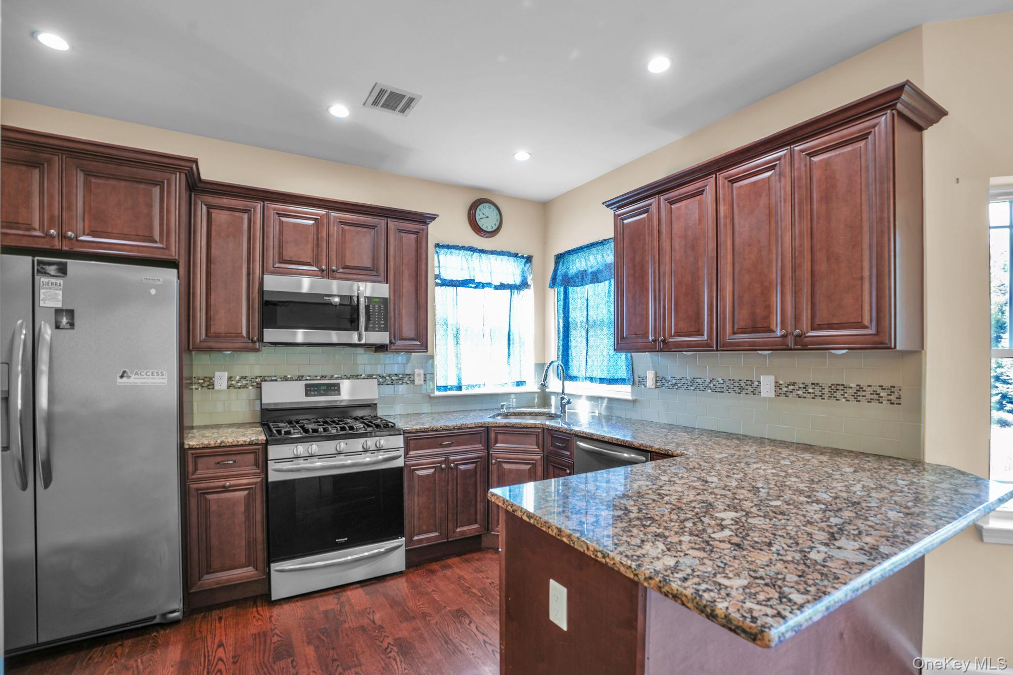 53 Highland View Place – For Sale photo 11