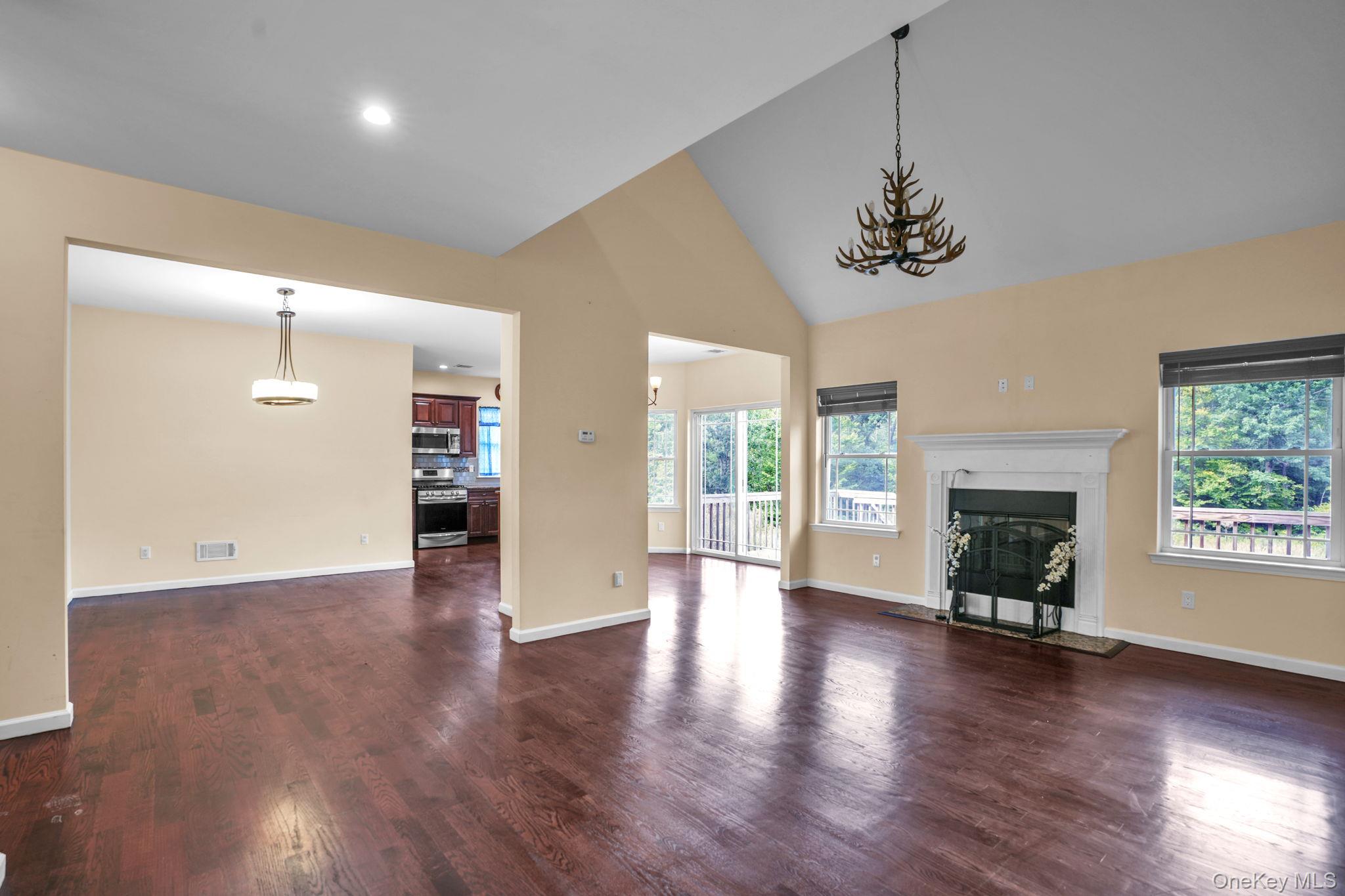 53 Highland View Place – For Sale photo 3