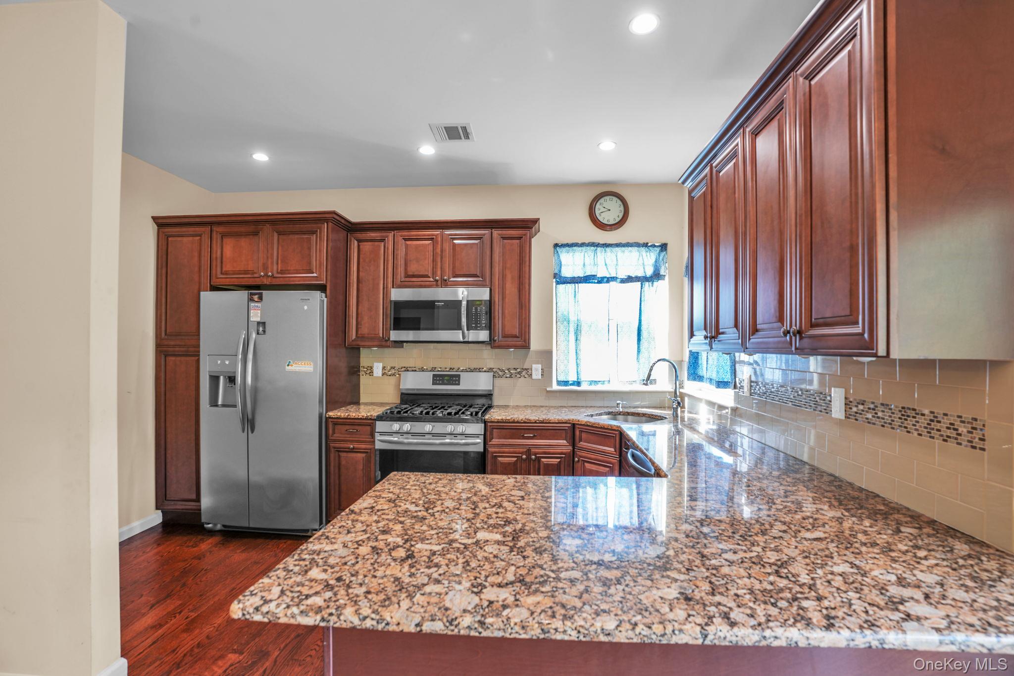 53 Highland View Place – For Sale photo 9
