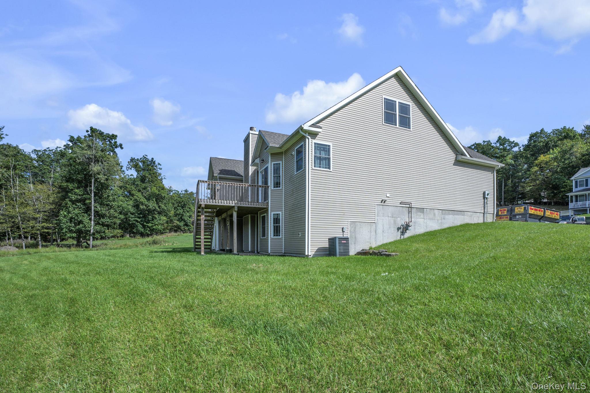 53 Highland View Place – For Sale photo 2