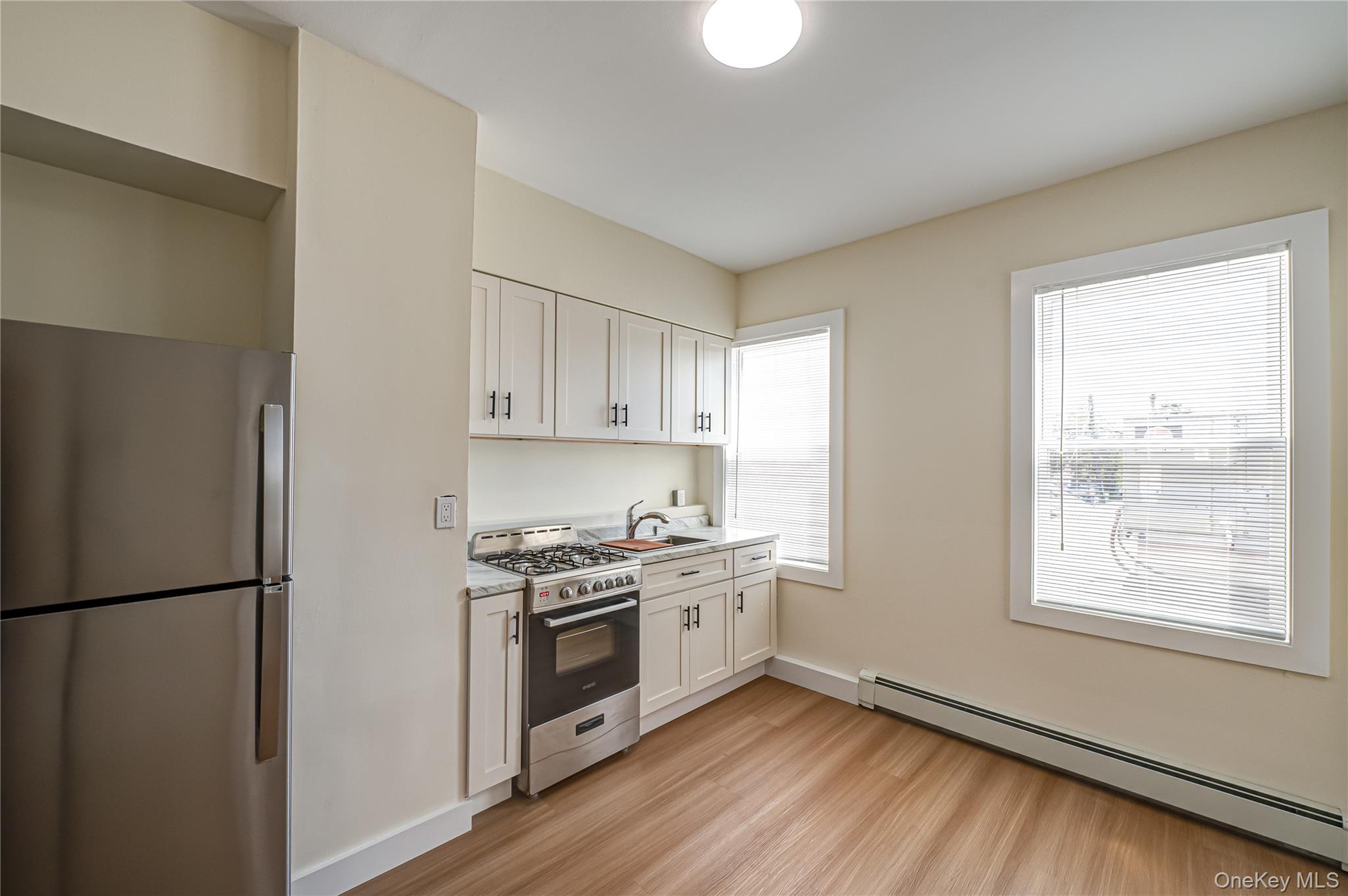 50 E Main Street – For Rent photo 4