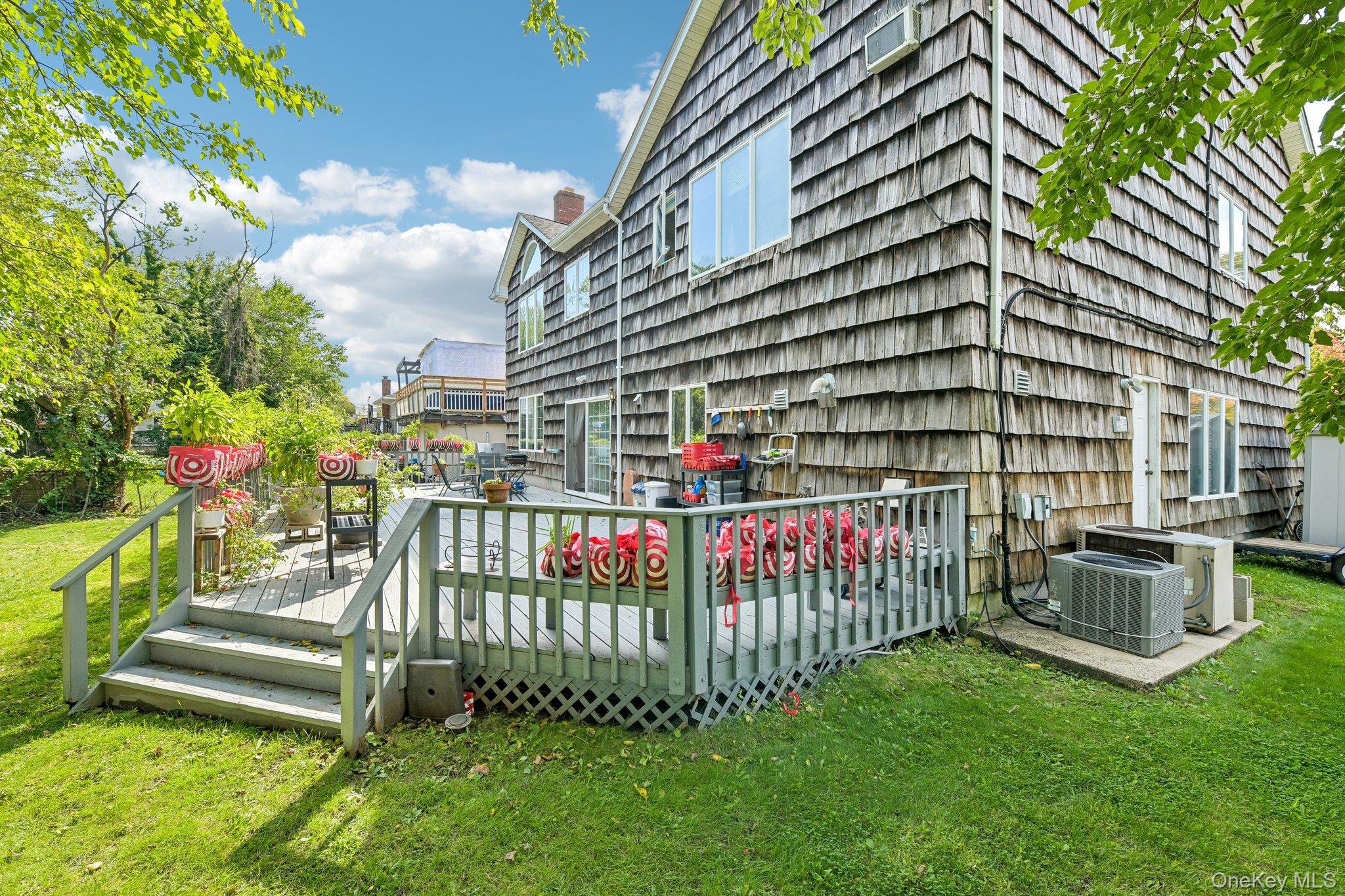 708 Park Lane – For Sale photo 35