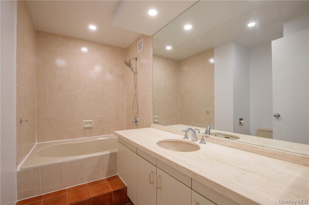 10 Cottage Place, Unit 7C photo 13