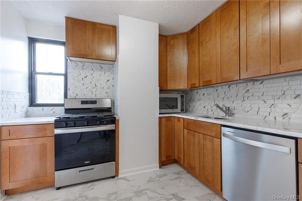 10 Cottage Place, Unit 7C photo 4