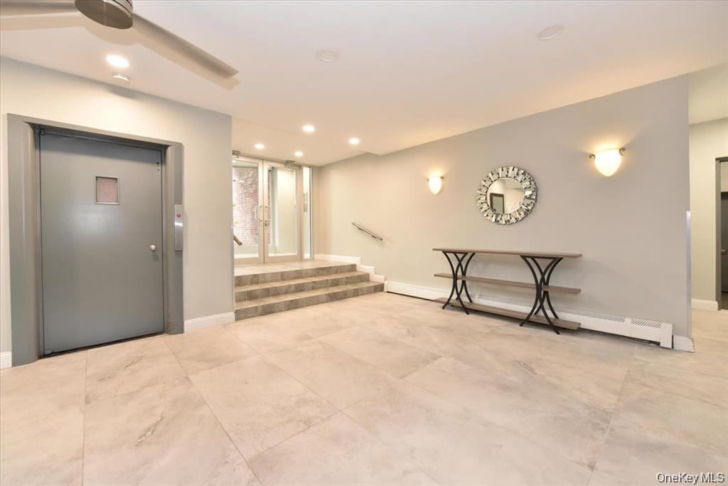 195 S MIDDLE NECK Road, Unit 1-F photo 12