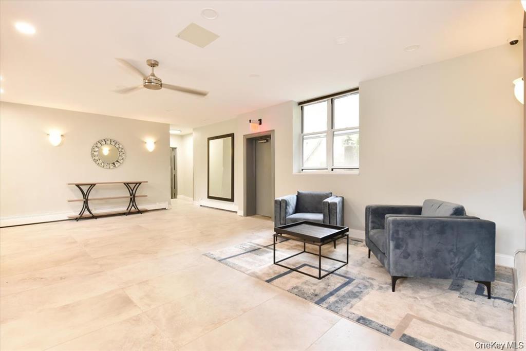 195 S MIDDLE NECK Road, Unit 1-F photo 13