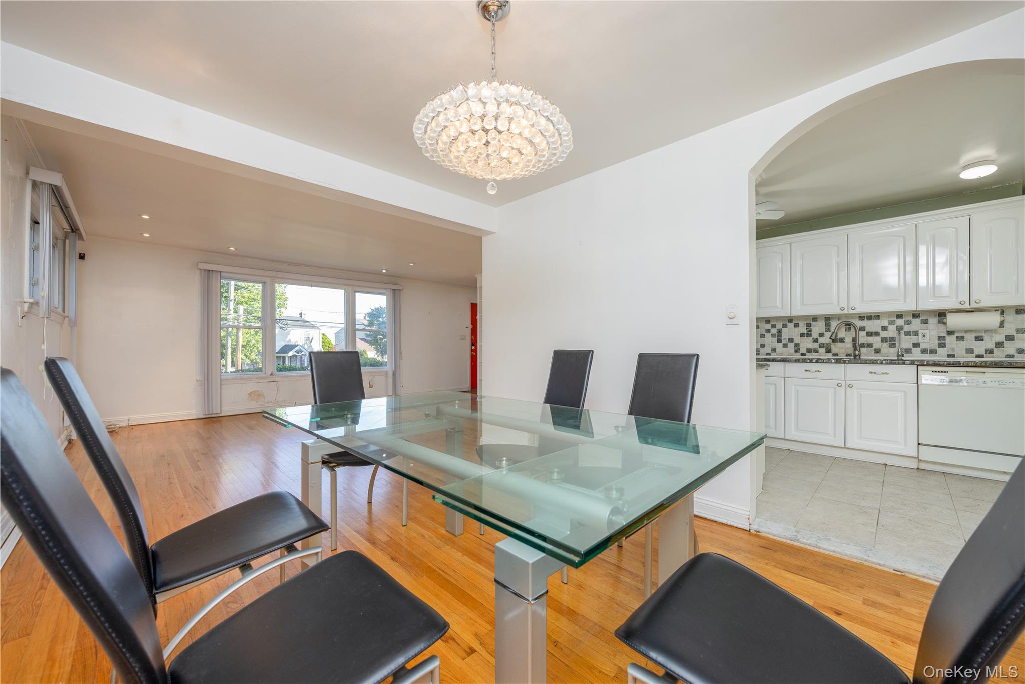 2 Whitman Road – For Sale photo 6