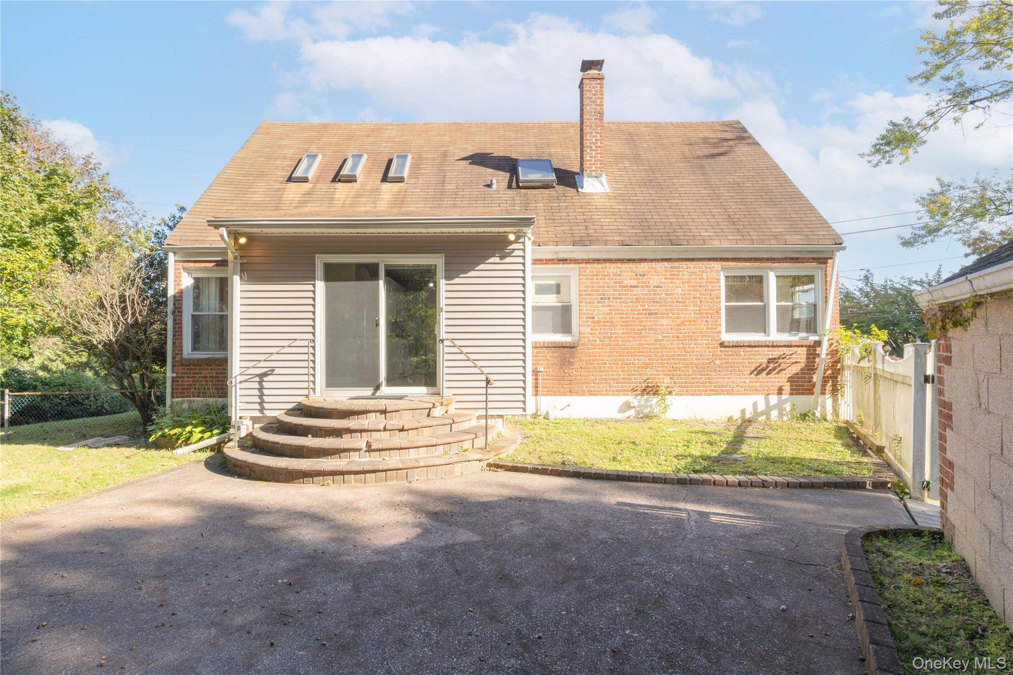 2 Whitman Road – For Sale photo 25