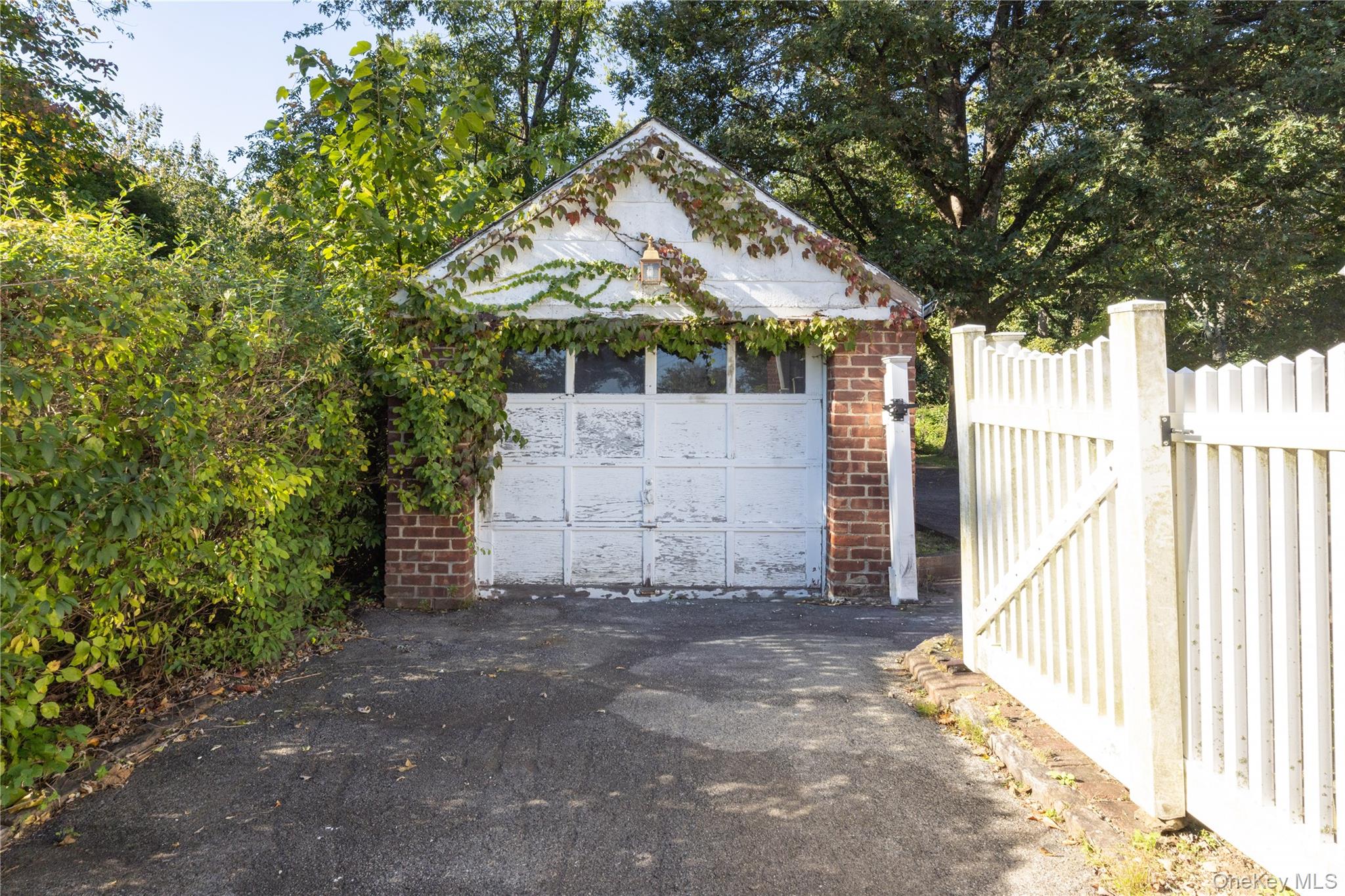 2 Whitman Road – For Sale photo 24