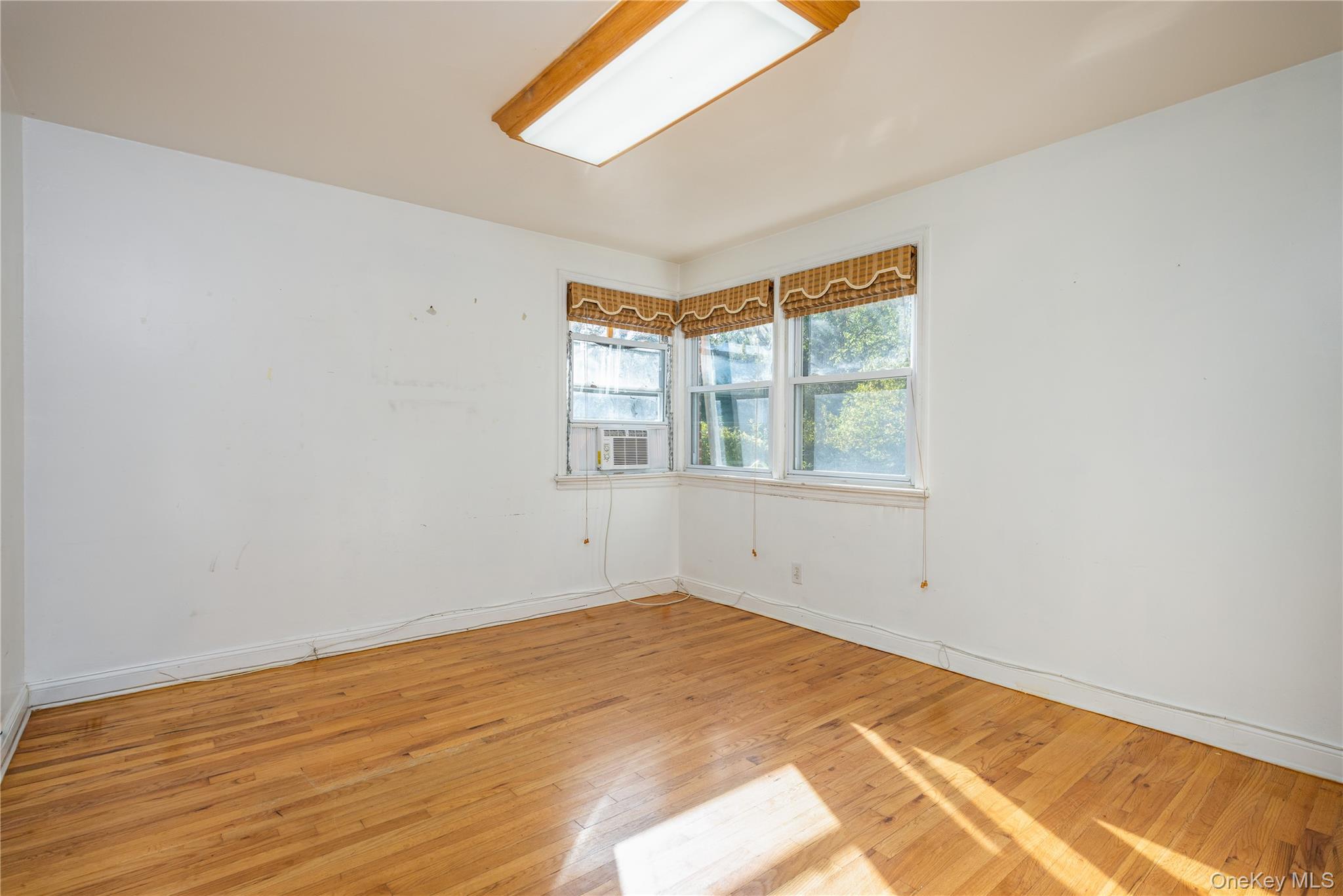 2 Whitman Road – For Sale photo 10