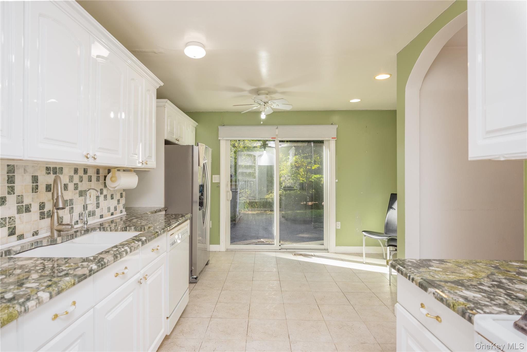 2 Whitman Road – For Sale photo 8