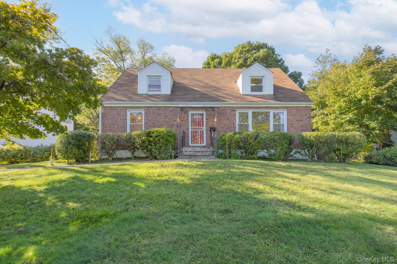 2 Whitman Road – For Sale